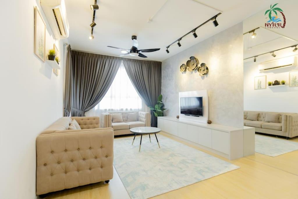 New Drawbridge Condo With Seaview And Pool Kuala Terengganu Exterior photo