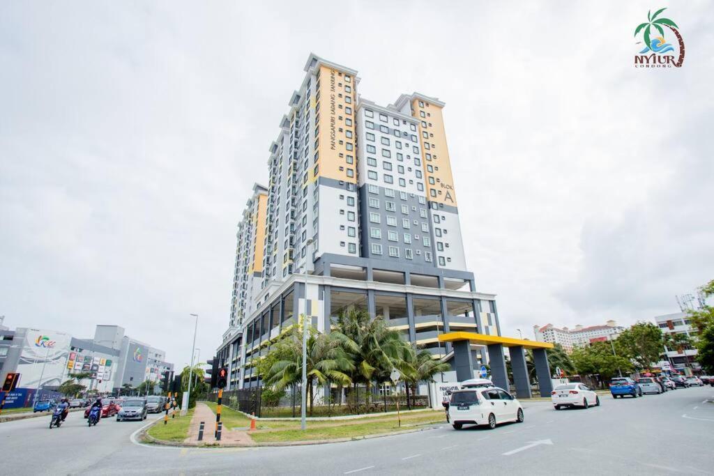 New Drawbridge Condo With Seaview And Pool Kuala Terengganu Exterior photo