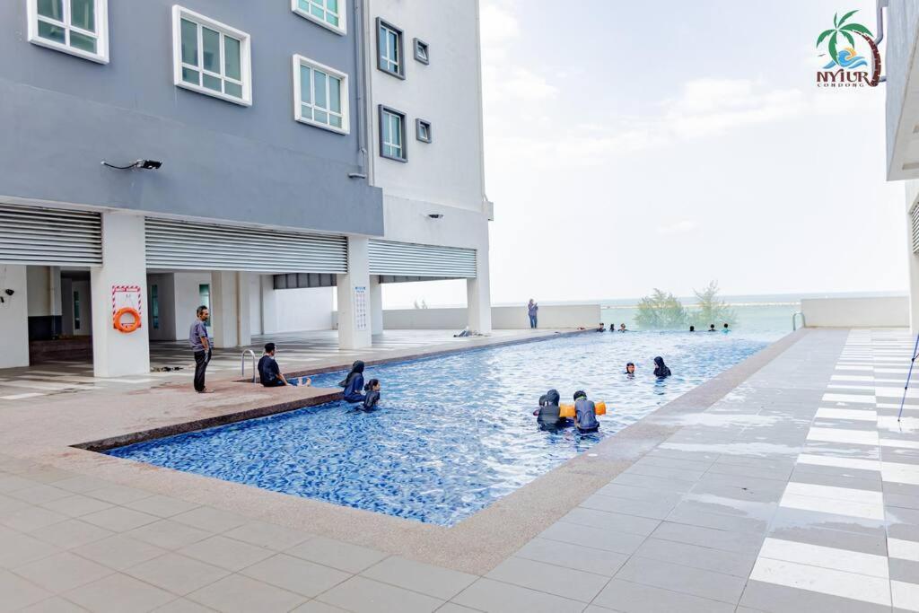 New Drawbridge Condo With Seaview And Pool Kuala Terengganu Exterior photo